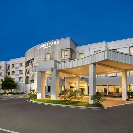 ホテル コートヤード バーリントン マウント ホーリー ウェストハンプトン Westampton エクステリア 写真